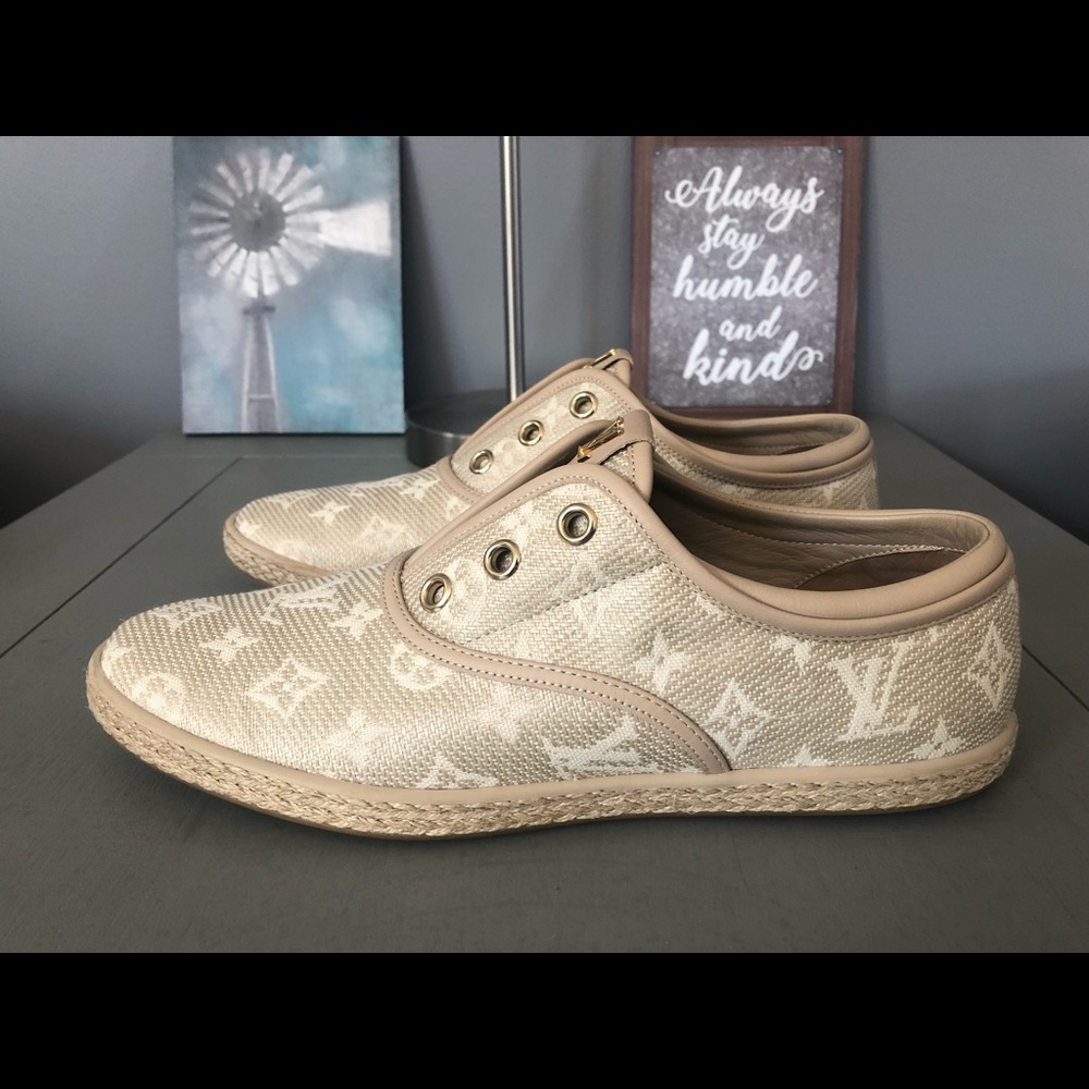 ❌Authentic Louis Vuitton Tweed Monogram Sneakers